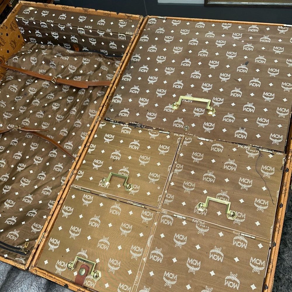 Custom Order Mcm Trunk RARE - Picture 5 of 9